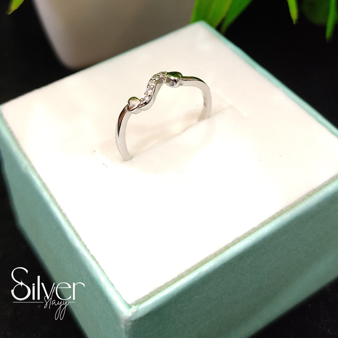 Wave Ring ā Dainty & Stylish Jewelry for Women