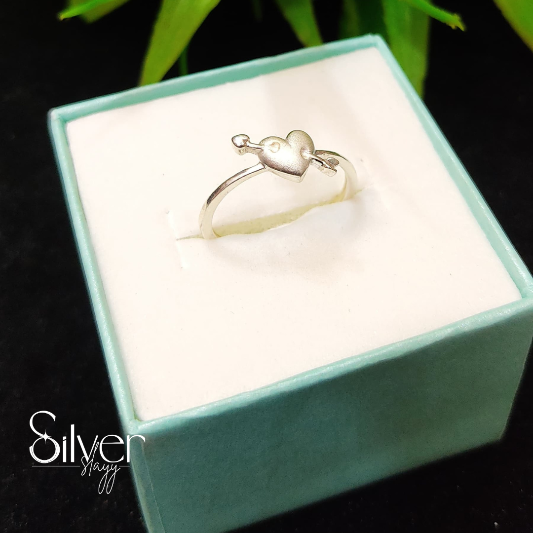 Heart & Arrow Ring β Romantic & Minimalist Jewelry for Women