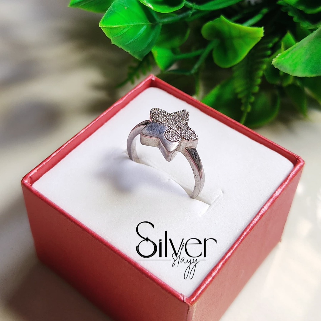 🦋 Sparkle Star Ring in 925 Silver | Shine Like a Star Every Day