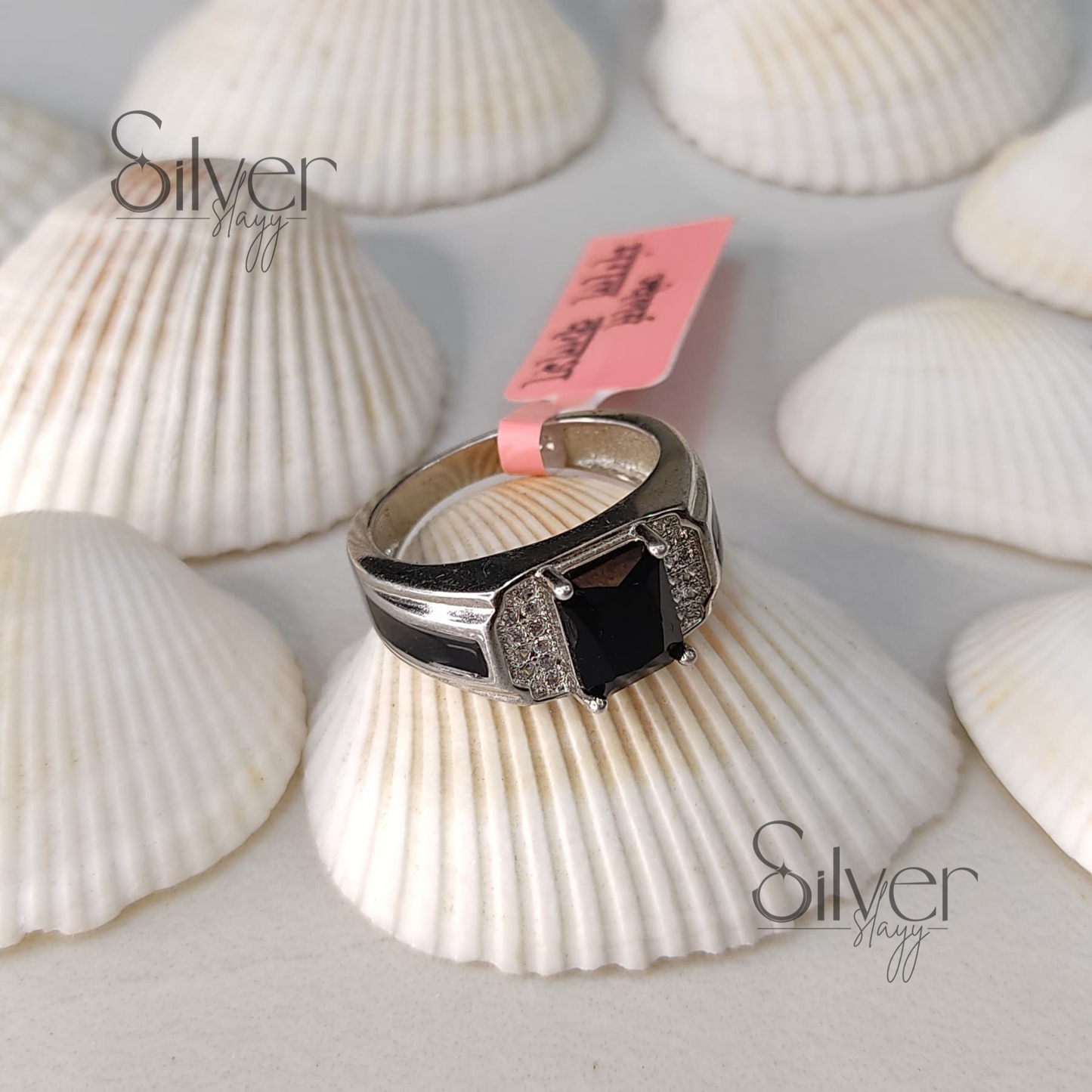 Men's Ring with Bold Black Onyx and Crystal Accents – Stylish Statement Jewelry