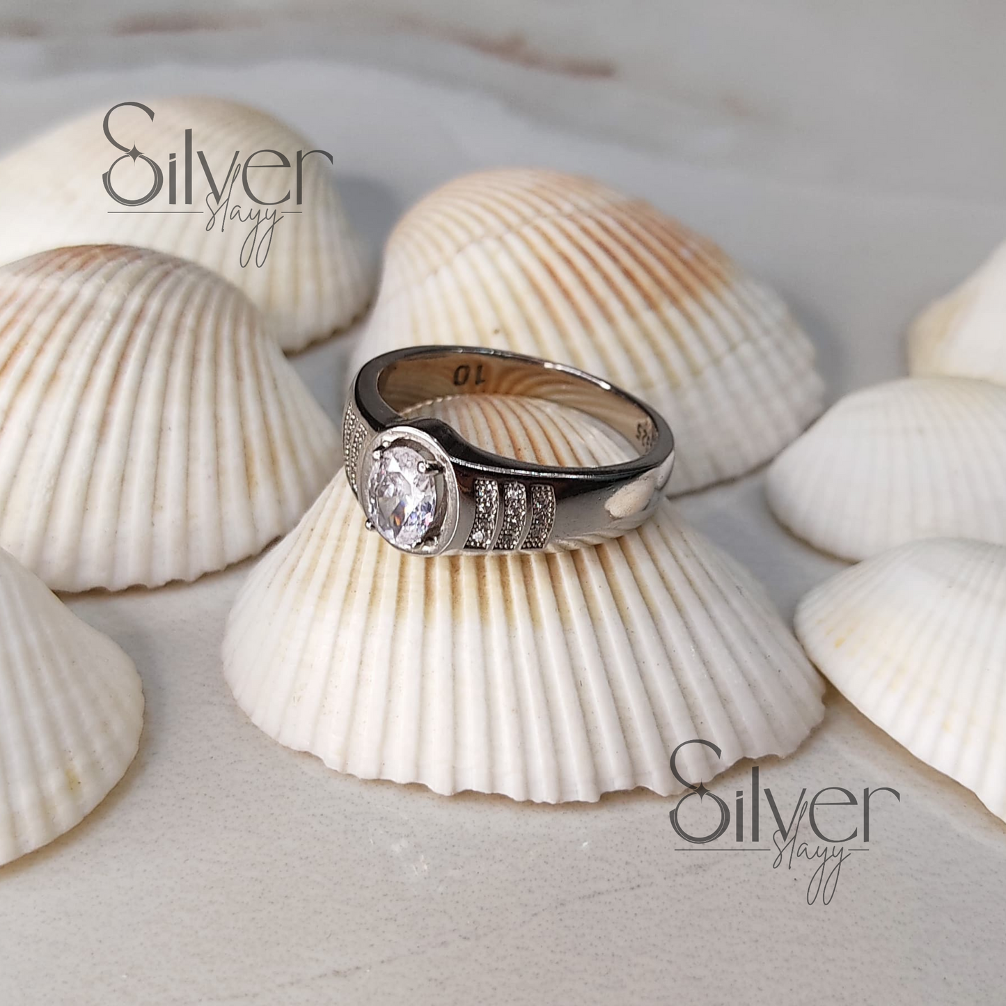 Men's 925 Sterling Silver Ring with Oval Crystal Centerpiece and Pavé Side Accents – Elegant and Refined