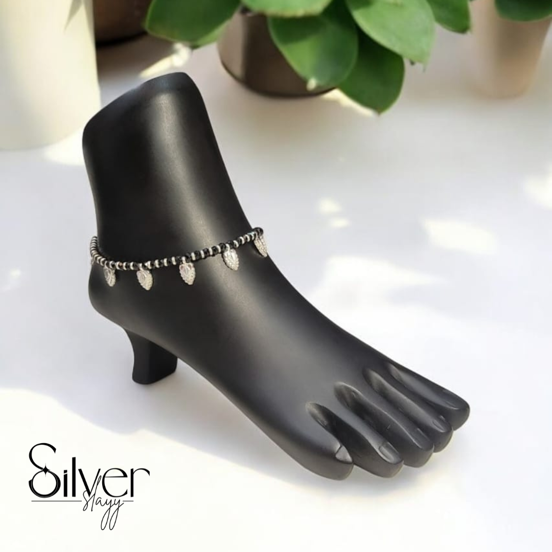 🖤 92.5% Silver Nazaria Anklet with Leaf Charms – Adjustable Evil Eye Protection (10.25 Inches)