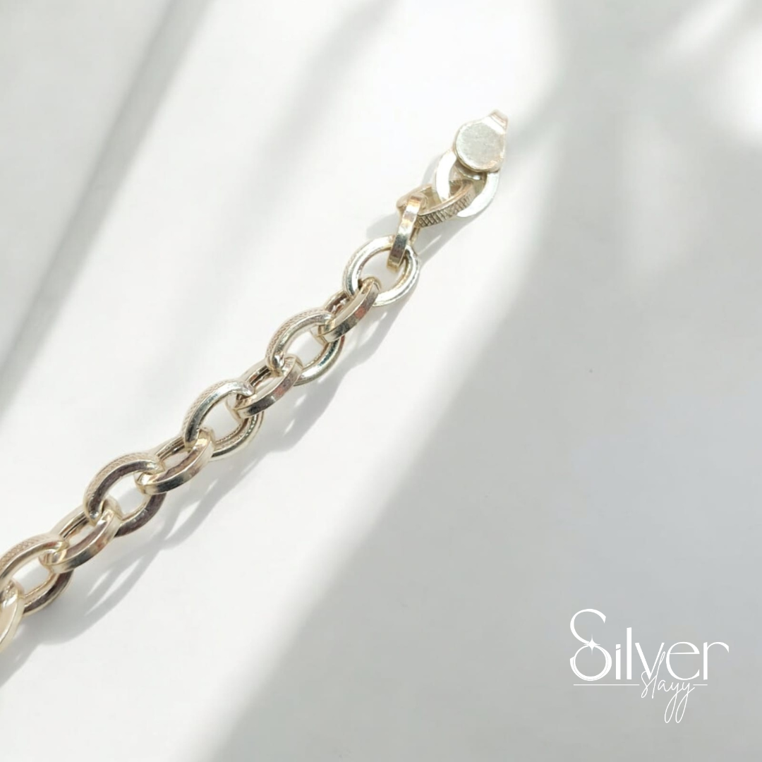 Gold-Tone Classic Chain Link Bracelet for Men - Sleek and Modern Design