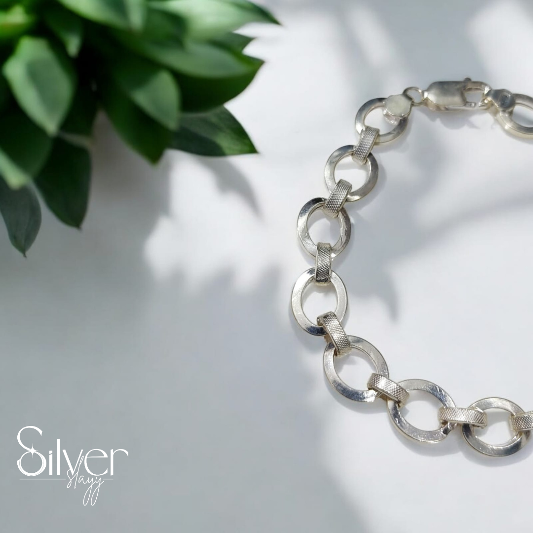 Sleek Silver-Tone Open Link Bracelet for Men - Minimalist and Stylish Design