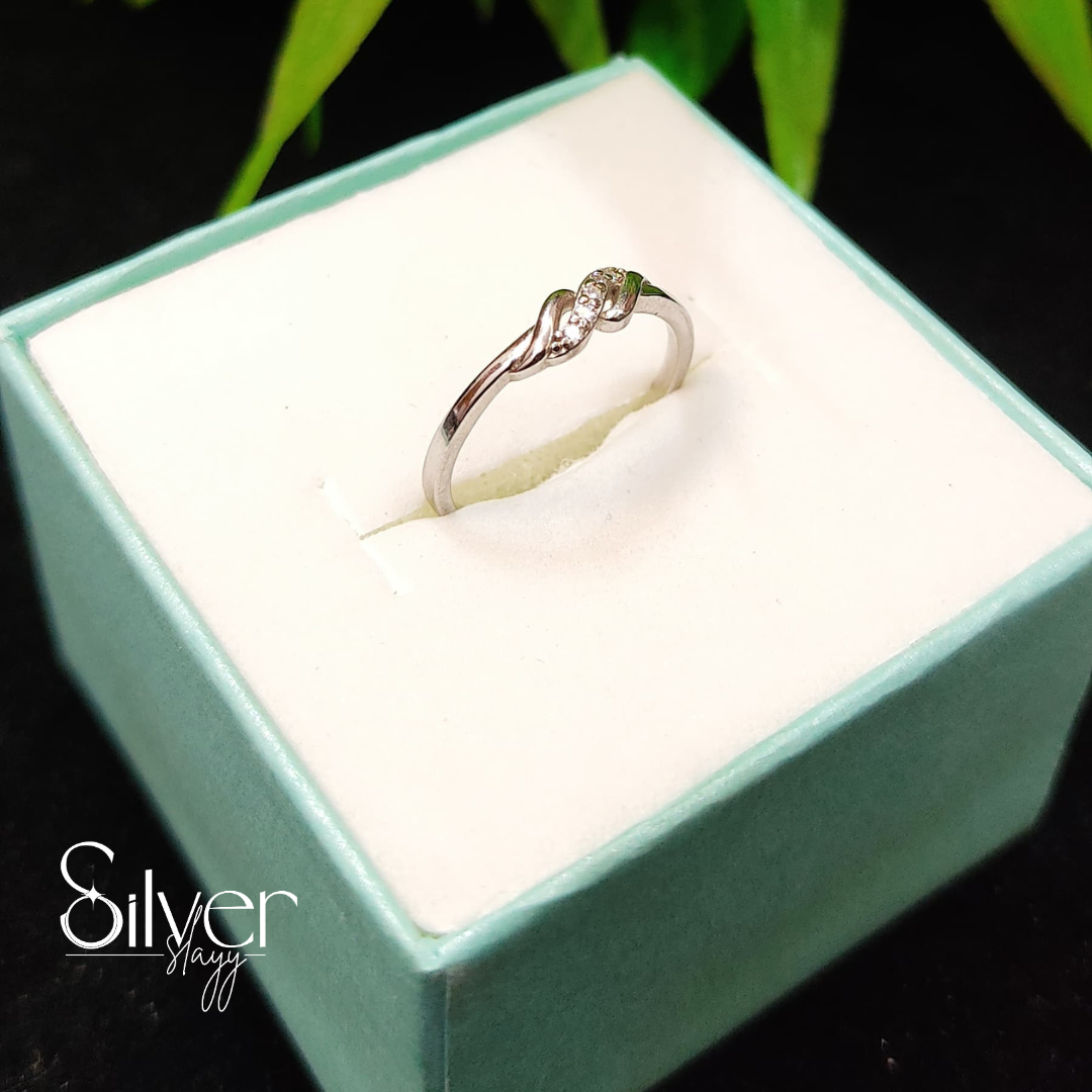 Sterling Silver Infinity Twist Ring – Minimalist & Elegant Jewelry for Women
