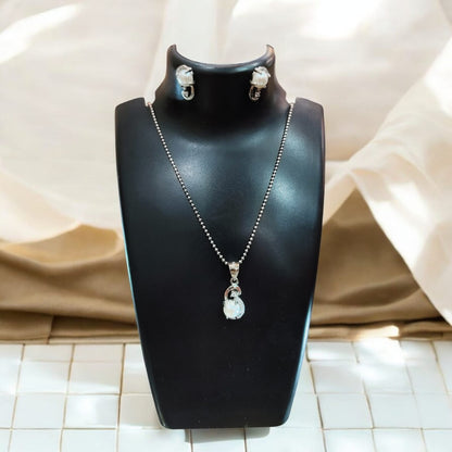 Elegant 925 Sterling Silver Pearl Necklace and Earrings Set for Women – Classic and Stylish Jewelry Set